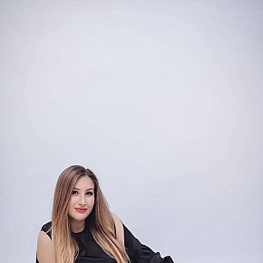 Arabella Super Gros Cul escort in  offers Branlette espagnole services