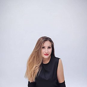 Arabella Super Gros Cul escort in  offers Branlette espagnole services