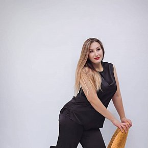 Arabella Super Gros Cul escort in  offers Branlette espagnole services