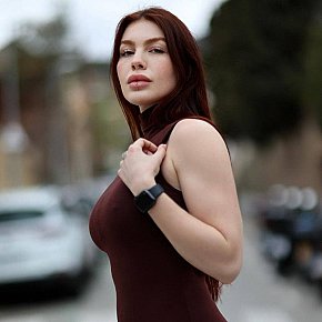Piper Super-forte Di Seno escort in Dubai offers spagnola services