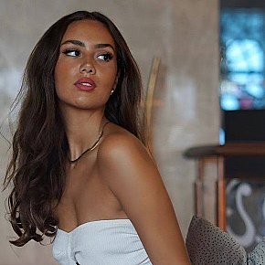Evie Vip Escort escort in Dubai offers Feticismo Piedi services