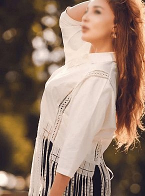 Autumn Posterior Mare escort in Dubai offers Spanking (Pasiv) services