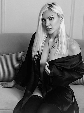 Milady Madura escort in 