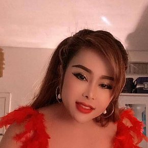 Lyna escort in  offers Massage érotique services