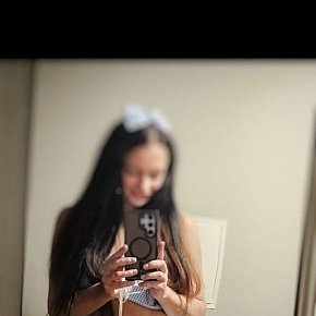 Karina escort in Dubai offers Experience 