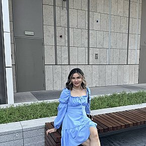 Joy escort in Abu Dhabi offers Ganzkörpermassage services