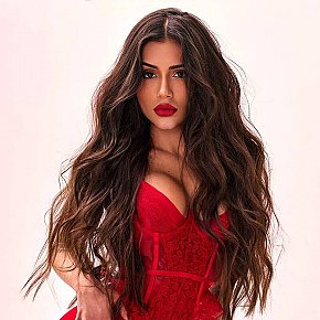 Catriona Completamente Naturale escort in London offers Girlfriend Experience (GFE) services