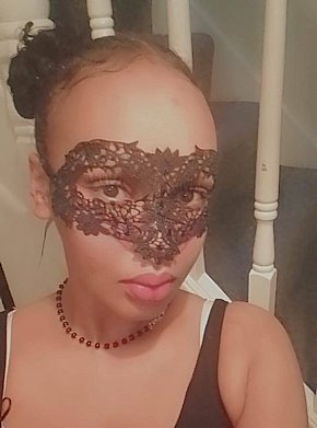 Suesue Entièrement Naturelle escort in 