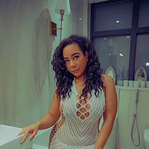 Kiki-soles Naturală escort in  offers Sărut Franţuzesc services