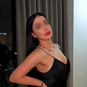 Elysia Großer Hintern escort in Dubai offers Körperbesamung services