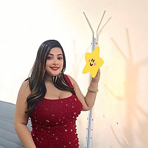 Maya Super Busty
 escort in Dubai offers Erotic massage services