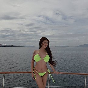 Claire escort in Macau offers Blowjob ohne Kondom services