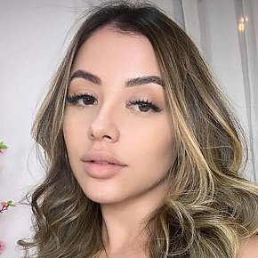 Petunia Superpeituda escort in London offers Sexo em diferentes posições services