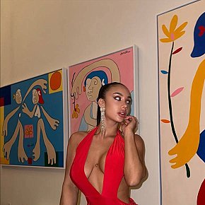 Emily Vip Escort escort in Dubai offers Blowjob ohne Kondom services