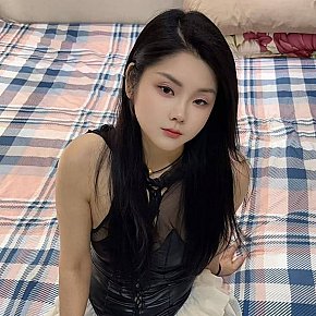 Cici escort in Riyadh offers Service douche services