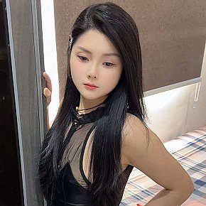 Cici escort in Riyadh offers Service douche services