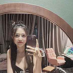 Mood escort in  offers Masaje erótico
 services