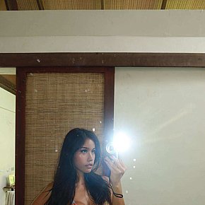 Juliana escort in Manila
