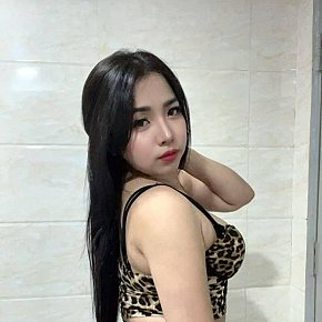 Candy escort in Mumbai offers Girlfriend Experience (GFE) services