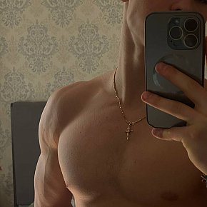 Mike Super Gros Cul escort in Warsaw offers Ejaculation faciale services