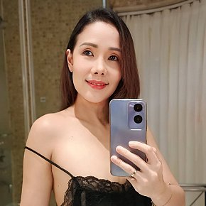 Cutie-Yunhee escort in  offers Sărut services