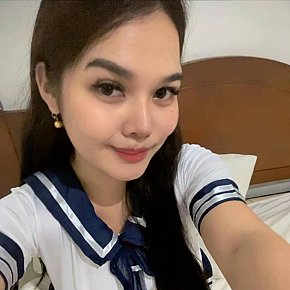 Kate Piccolina escort in Manila offers Girlfriend Experience (GFE) services