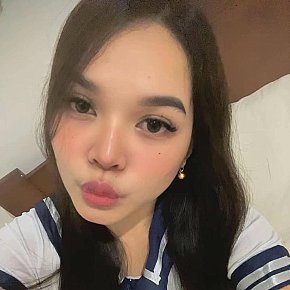 Kate Piccolina escort in Manila offers Girlfriend Experience (GFE) services