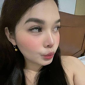 Kate Piccolina escort in Manila offers Girlfriend Experience (GFE) services