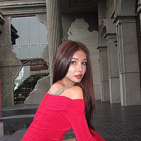 Malin-KL Pequeña Y Delgada escort in  offers Sexo en diferentes posturas
 services