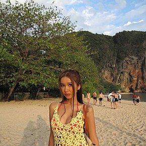 Malin-KL Pequeña Y Delgada escort in Phuket offers Venida en el cuerpo (COB)
 services