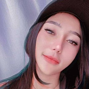 Atiyah Model /Ex-model
 escort in Petaling Jaya offers Erotic massage services