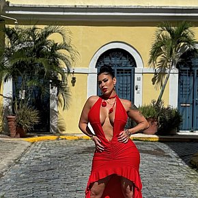 MariieMonet escort in Dubai offers Sexo em diferentes posições services