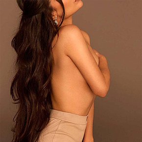 Delmara Natürlich escort in London offers Girlfriend Experience (GFE) services