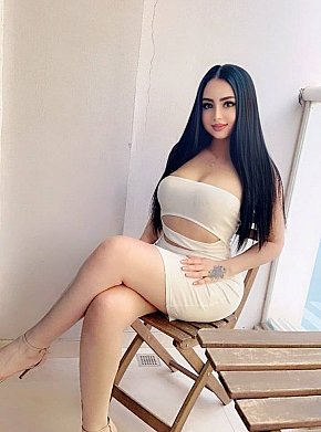 Mia escort in 