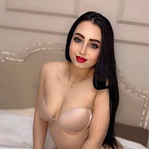 Lin escort in Abu Dhabi