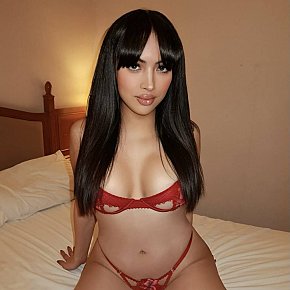 Amara escort in Manila offers Experiência com garotas (GFE) services