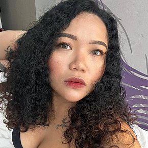 Danielle Großer Hintern escort in Hong Kong offers Deep Throat services