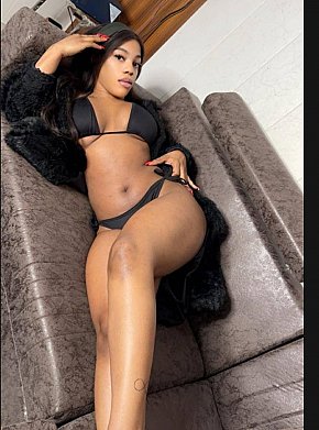 Lisa escort in Bangalore offers Pipe avec capote services