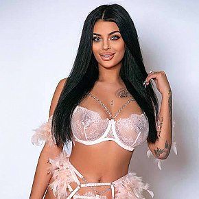Sol Garota Fitness escort in London offers Sexo em diferentes posições services
