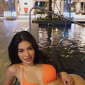 Lily Student(in) escort in Singapore City offers Girlfriend Experience (GFE) services