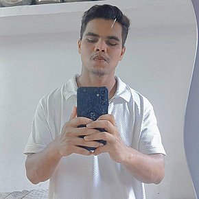Escort in Surat, Harry Muscolare provides Massaggio erotico