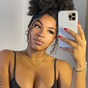 Louise escort in Avignon offers Küssen bei Sympathie services