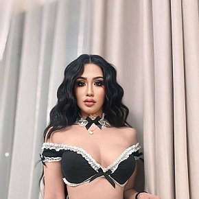 Angela escort in Dubai offers Pompino senza preservativo services