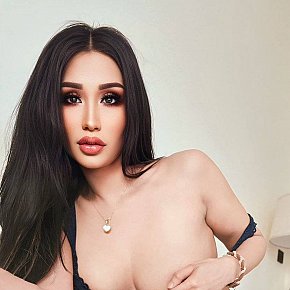 Angela escort in Dubai offers Pompino senza preservativo services