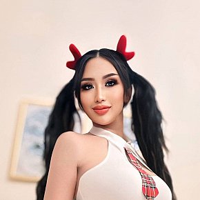 Angela escort in Dubai offers Pompino senza preservativo services