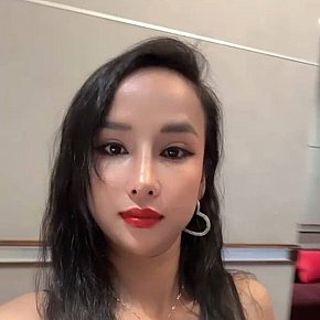 Luky escort in Doha