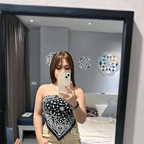 Mikay escort in Singapore City offers Masaj Senzual Integral services