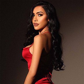 Madison Completamente Naturale escort in London offers Girlfriend Experience (GFE) services