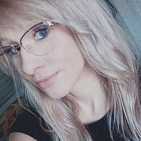 Kinga escort in Bürstadt offers Beijo francês services