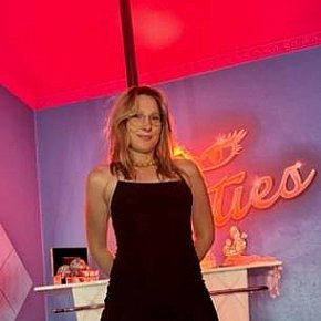 Kinga escort in Bürstadt offers Beijo francês services